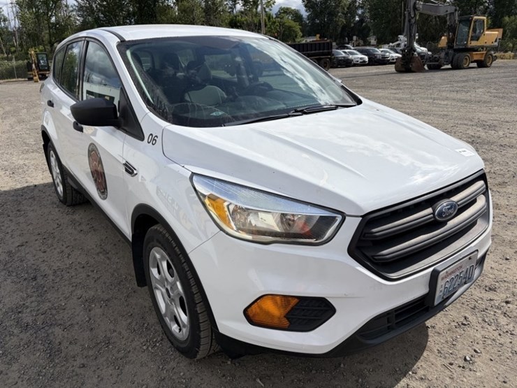 2017-ford-escape-image-2