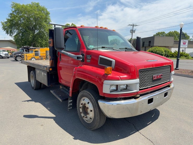 2003-gmc-c4500-s/a-flatbed-truck-image-7