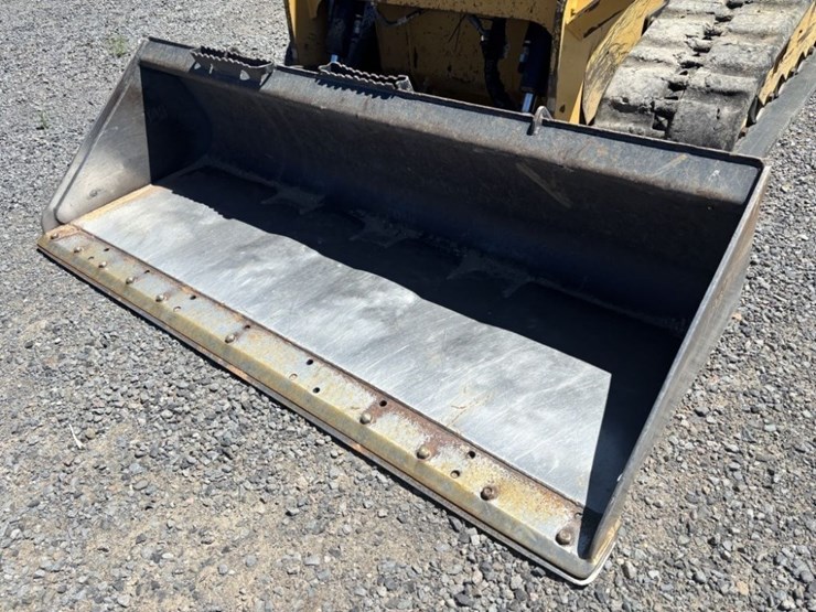2019-caterpillar-259d3-image-15