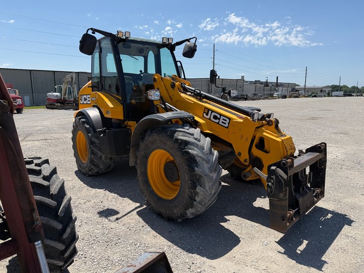 jcb-tm320-image-21