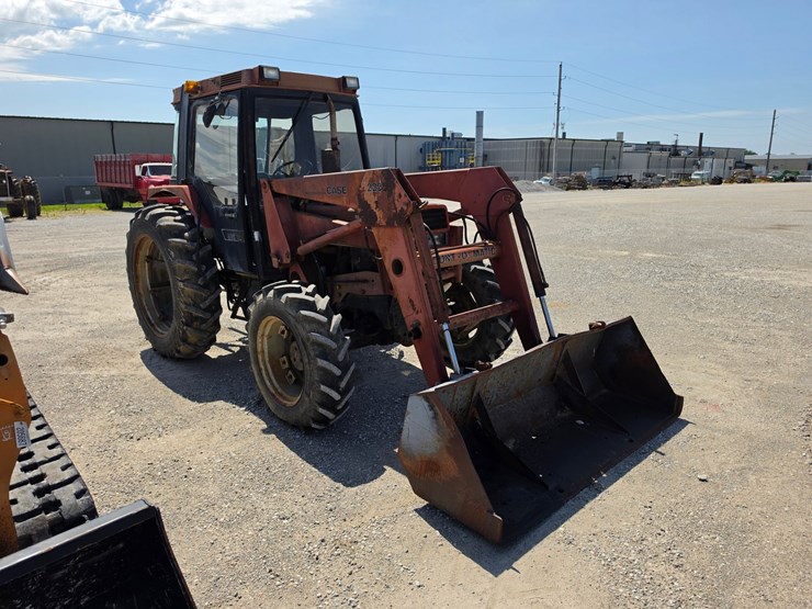1988-case-ih-885-image-22