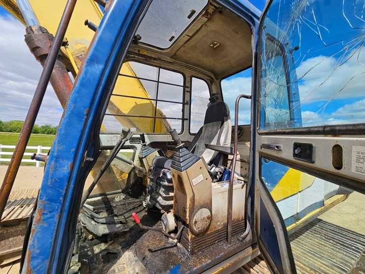 kobelco-sk220-lc-image-45
