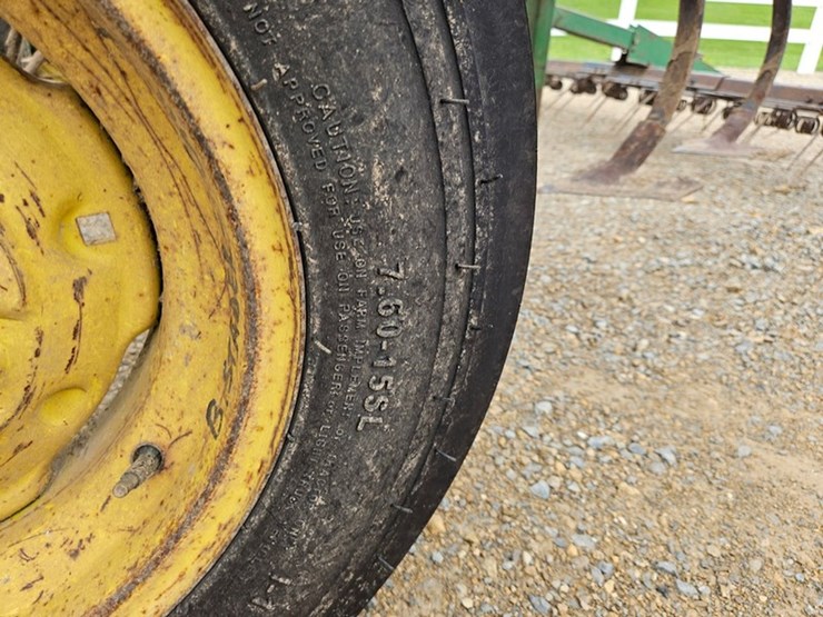 john-deere-16-image-37