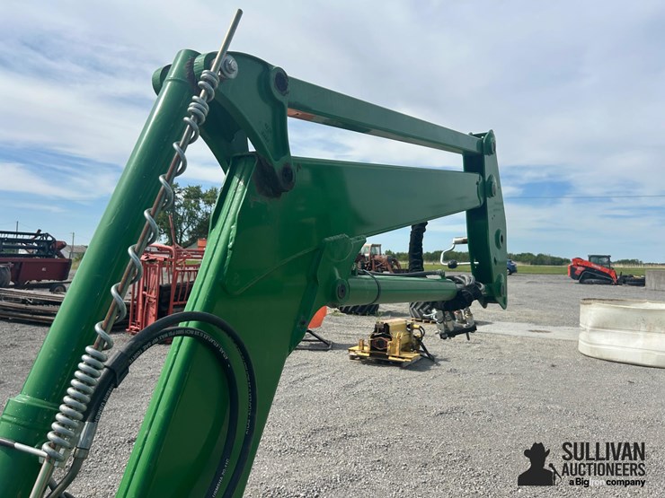 2017-john-deere-h-image-17