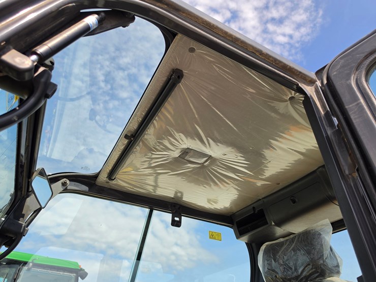 2019-case-cx57c-image-7