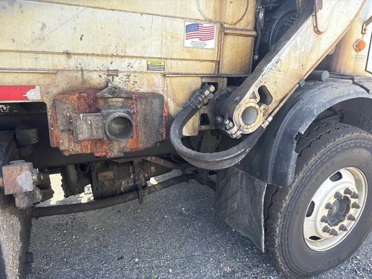 #7-•-2015-mack-heil-front-loader-image-42
