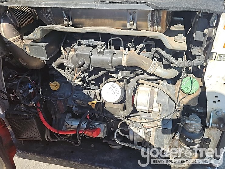 2018-bobcat-t750-image-24