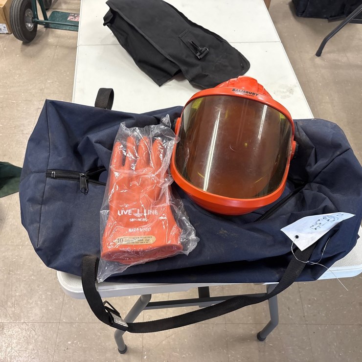 #4032 • BAG OF ELECTRICAL SAFETY EQUIPMENT