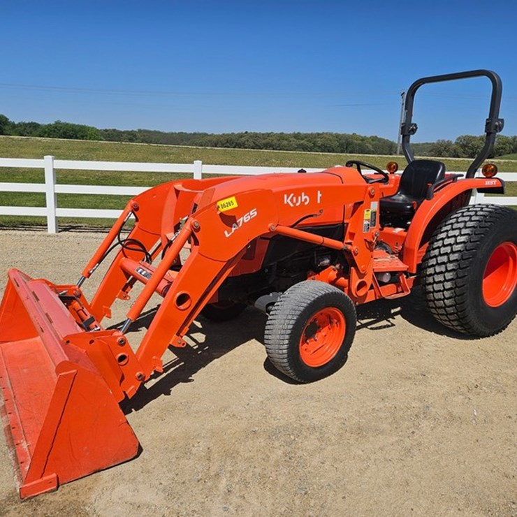 2021 KUBOTA L4701