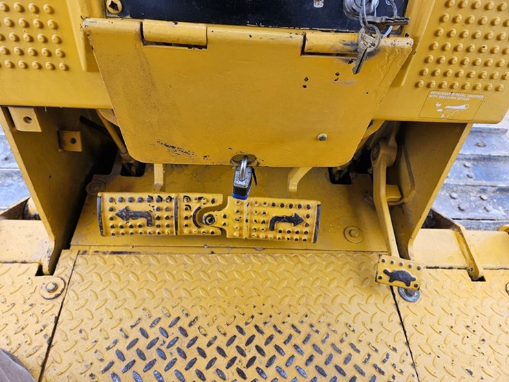 deere-550g-lgp-image-34