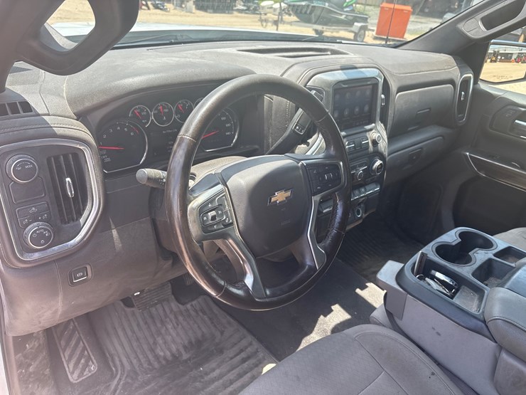 2021-chevrolet-silverado-1500-image-8