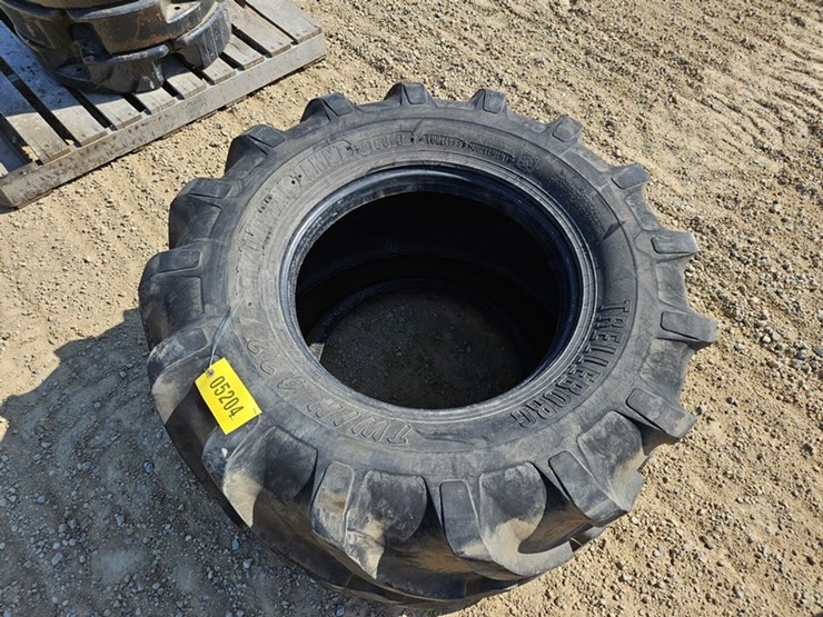 #5204-•-650/45r-22.5-tire-image-6