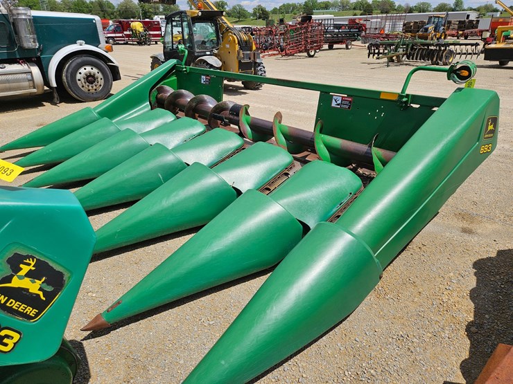 john-deere-693-image-1