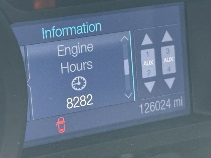 2015-ford-explorer-image-29