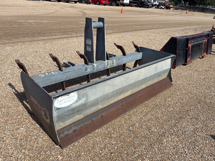 #975-•-7ft-grader-box-image-2