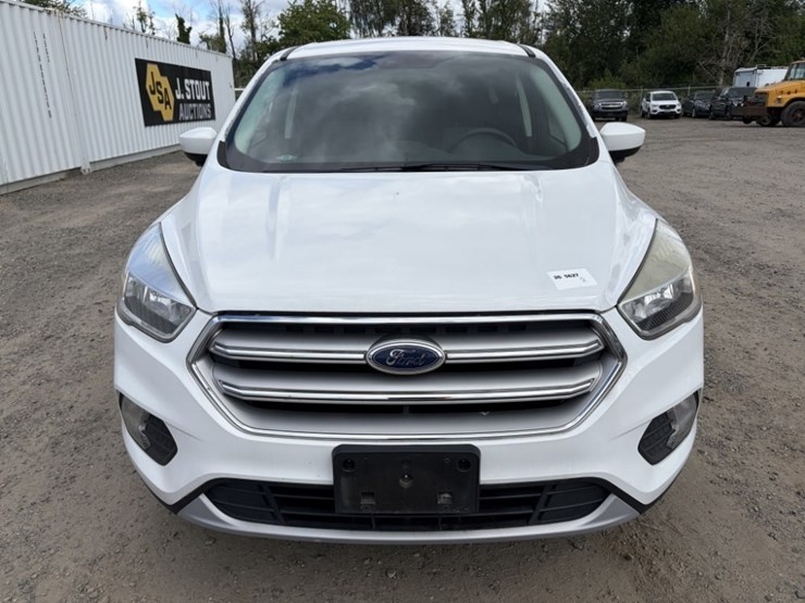 2017-ford-escape-image-8