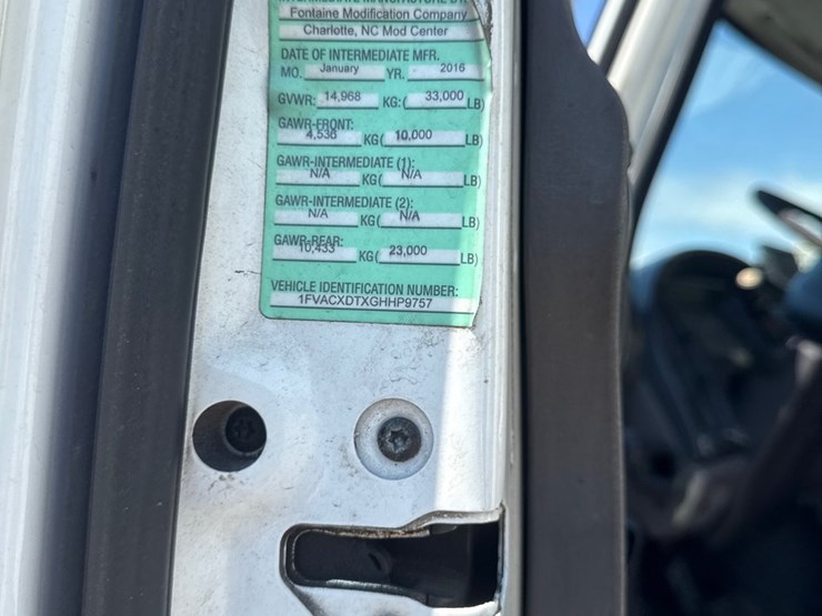 #9-•-2016-freightliner-heil-rear-load-garbage-truck-image-40