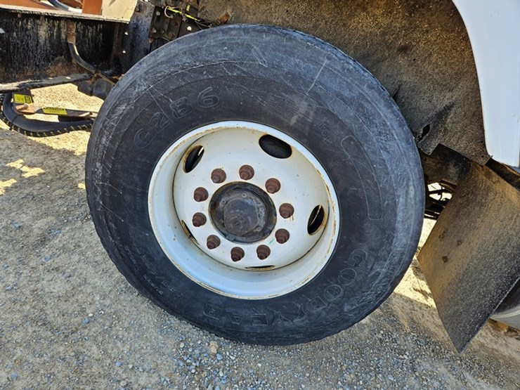2001-vactor-2100-image-80
