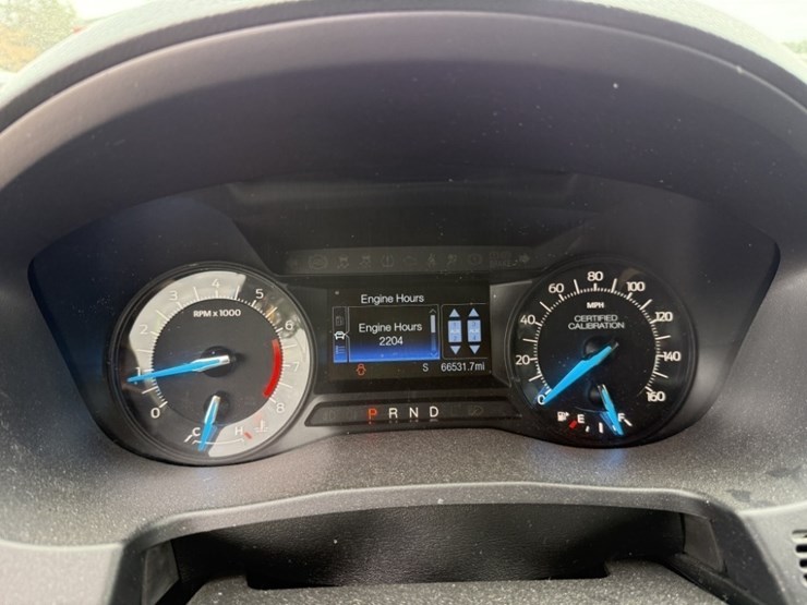 2017-ford-explorer-image-29