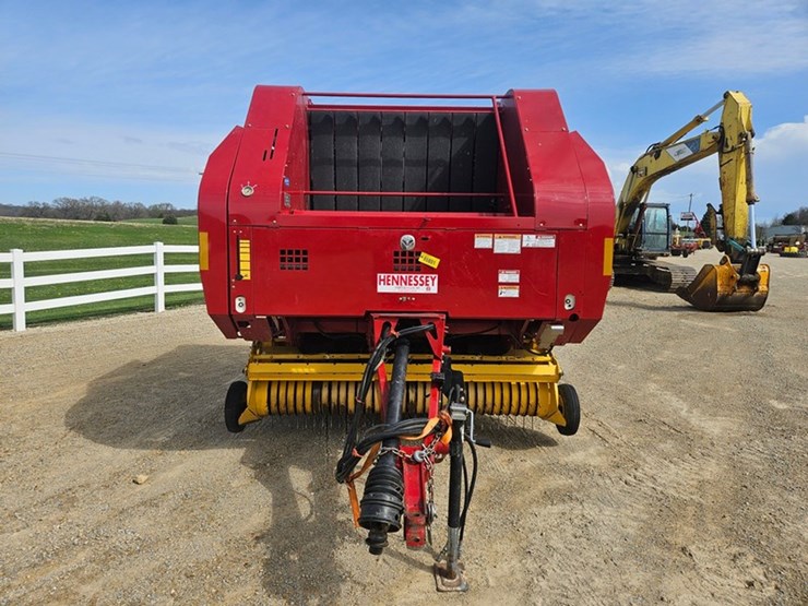 new-holland-br7090-image-8