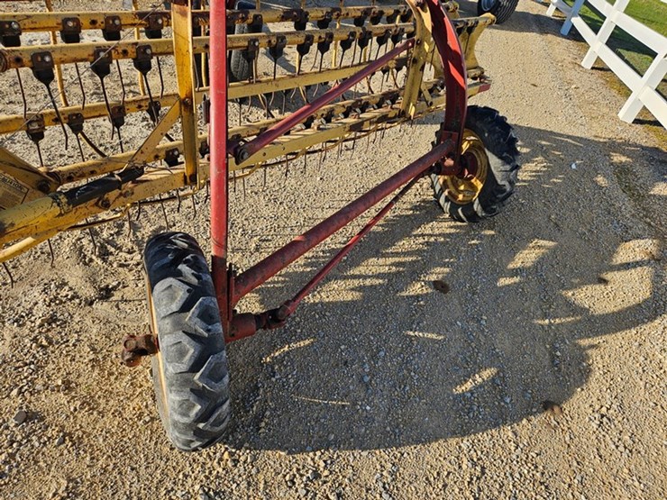 new-holland-258-image-18