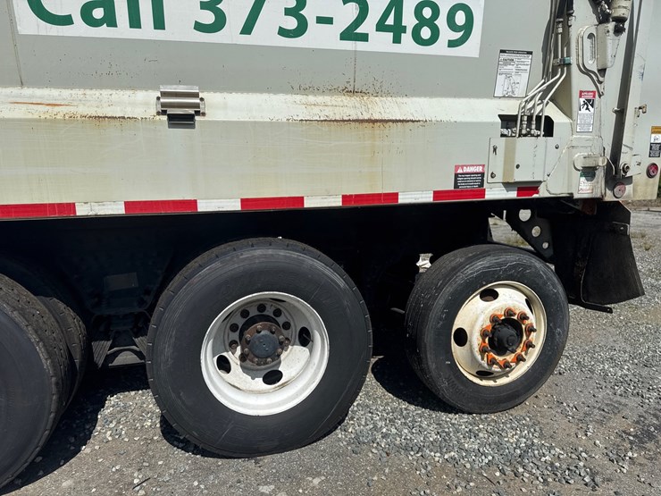 #6-•-2017-peterbilt-heil-front-loader-image-30