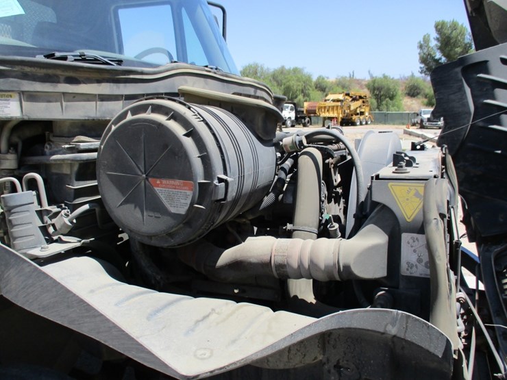 2010-international-durastar-4300-image-5