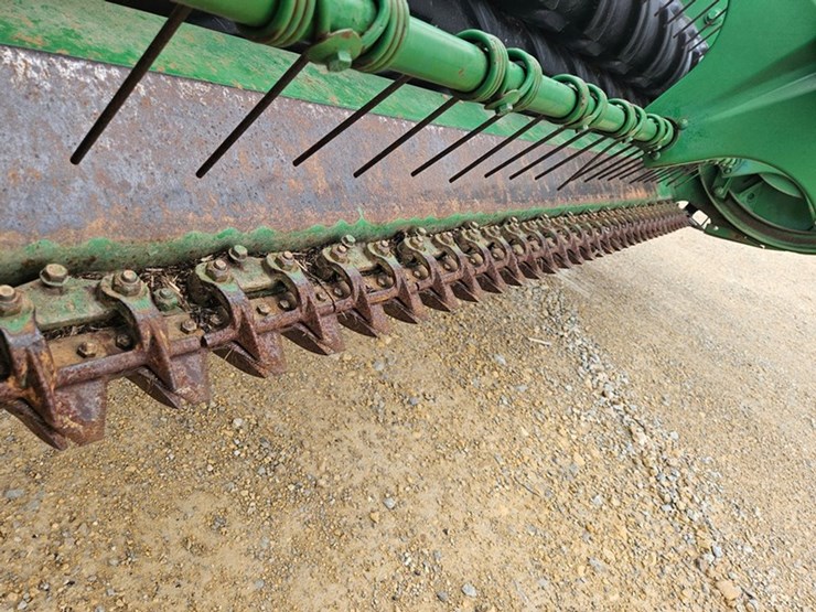 john-deere-820-image-44