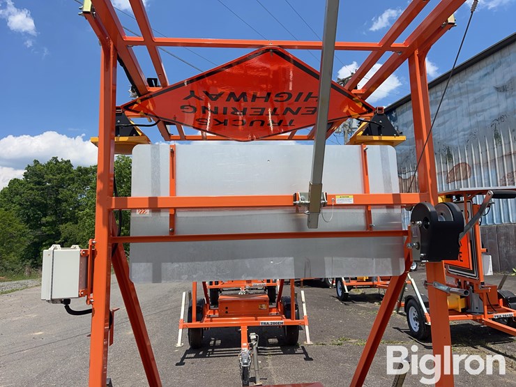 2023-wanco-traffic-control-trailered-caution-sign-image-9