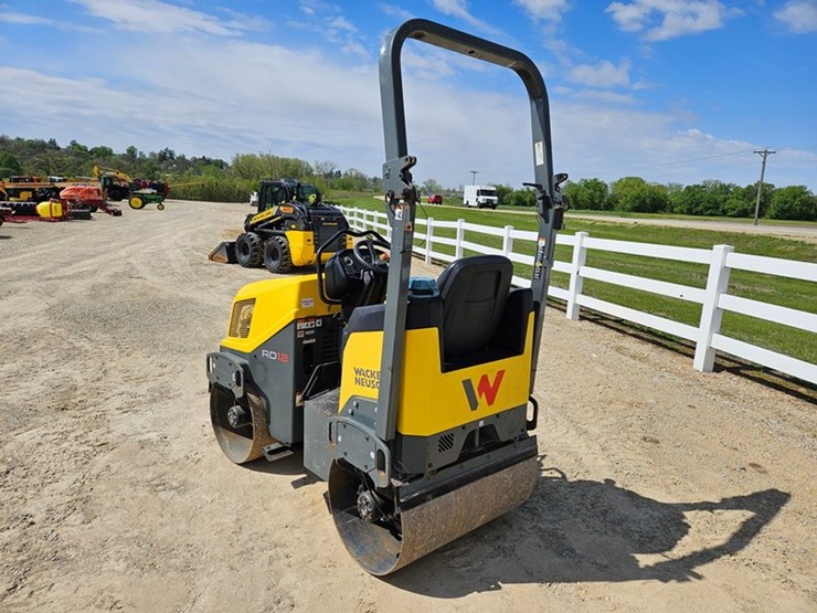 2021-wacker-neuson-rd12a-image-3