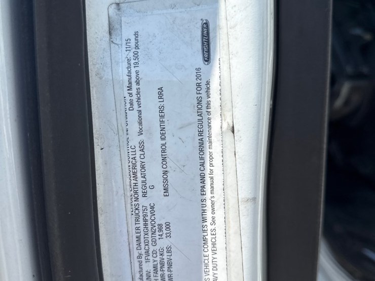 #9-•-2016-freightliner-heil-rear-load-garbage-truck-image-39