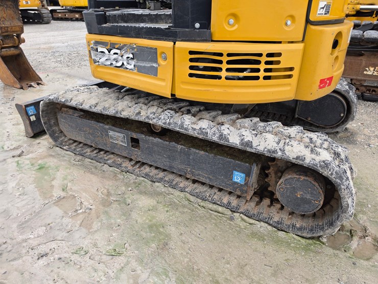 2018-deere-26g-image-13