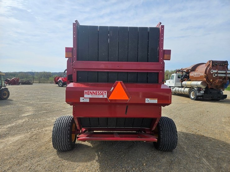 new-holland-br7090-image-4