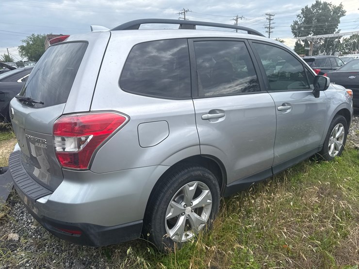 2016-subaru-forester-image-9