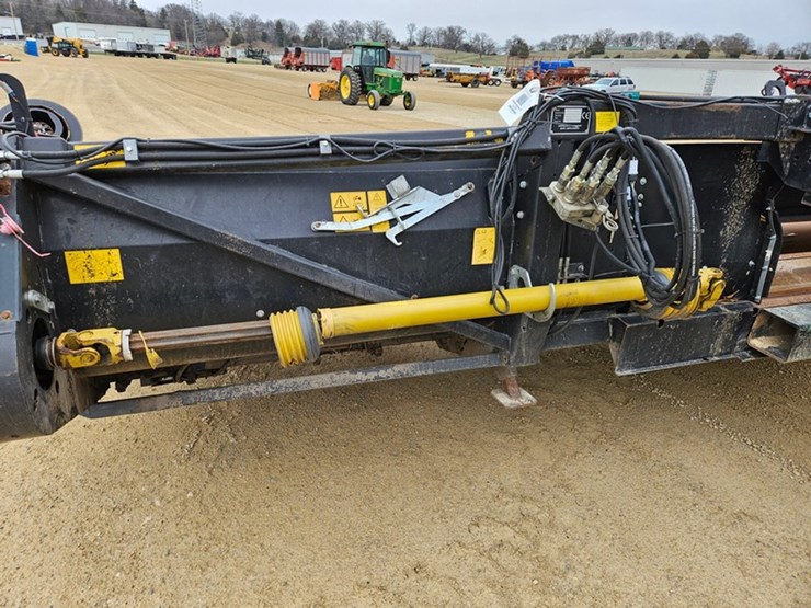 #5059-•-gerlinghoff-ns-800-8-row-30"-corn-head-057418-image-25