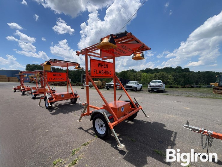 2023-wanco-traffic-control-trailered-caution-sign-image-7