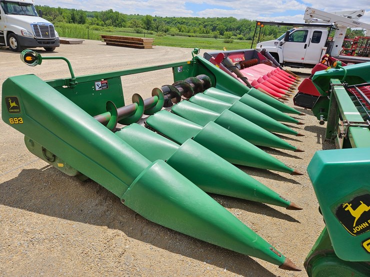 john-deere-693-image-7