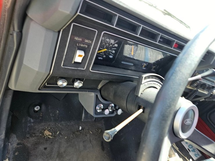 1986-ford-f800-image-30