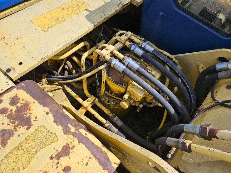kobelco-sk220-lc-image-39