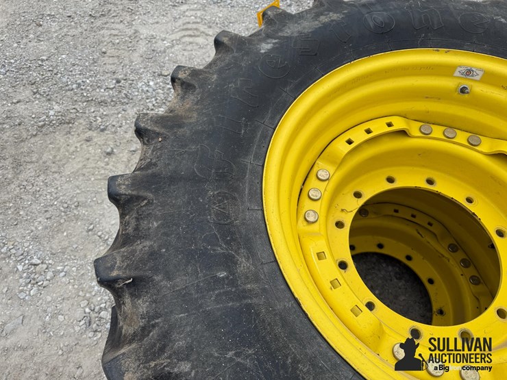 john-deere-12-image-6
