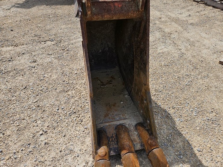 2017-wacker-neuson-et145-image-11