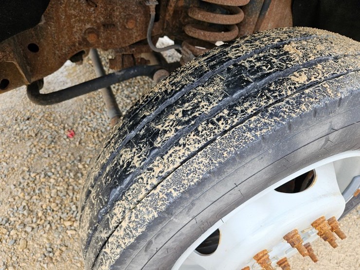 2008-ford-f550-image-18