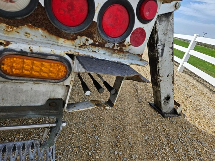 #5076-•-2007-freightliner-m2-tandem-axle-crane-truck-image-38
