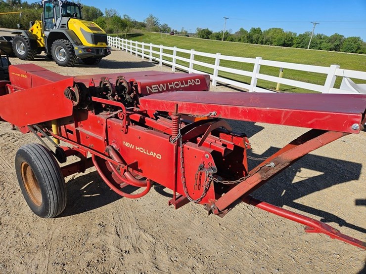 new-holland-268-image-22
