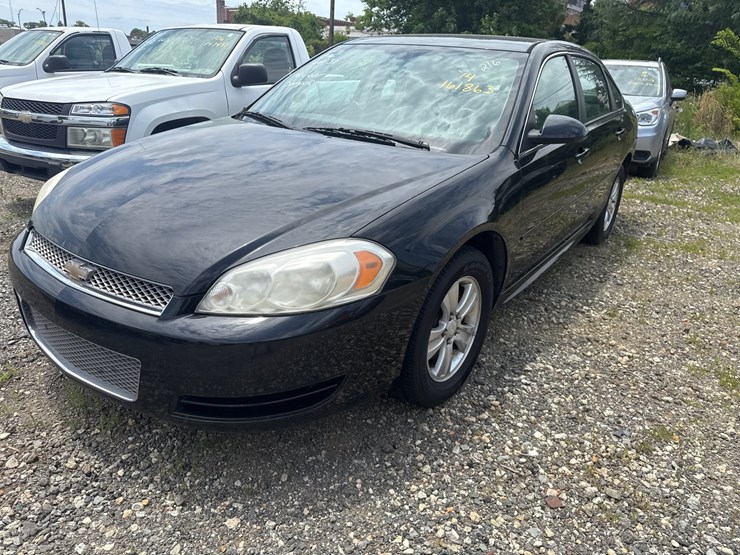 #38-•-2014-chevy-impala-image-4