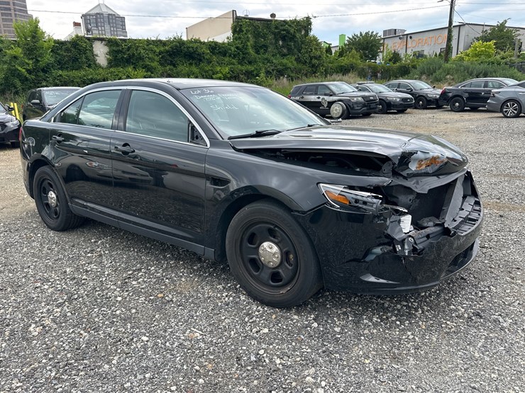 #36-•-2018-ford-interceptor-image-1