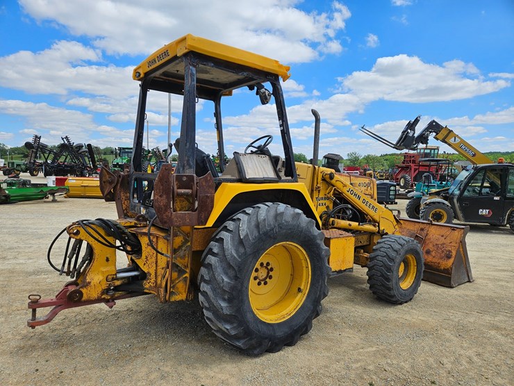 deere-410d-image-5