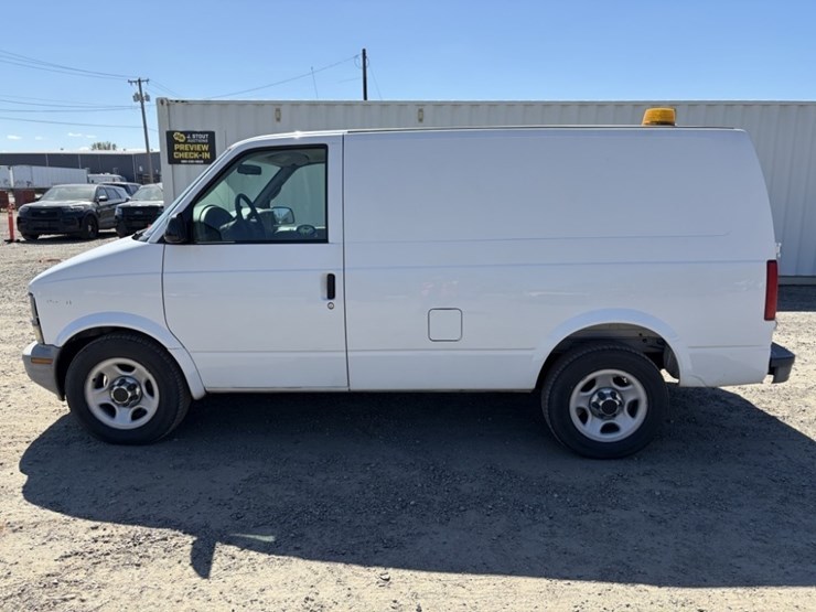 2005-chevrolet-astro-image-7