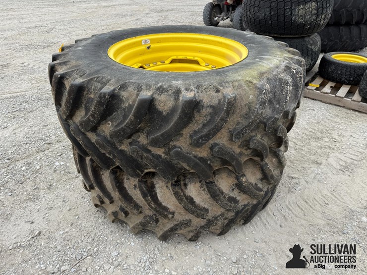 john-deere-12-image-4