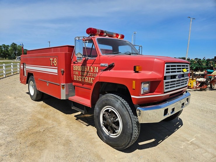 1986-ford-f800-image-7